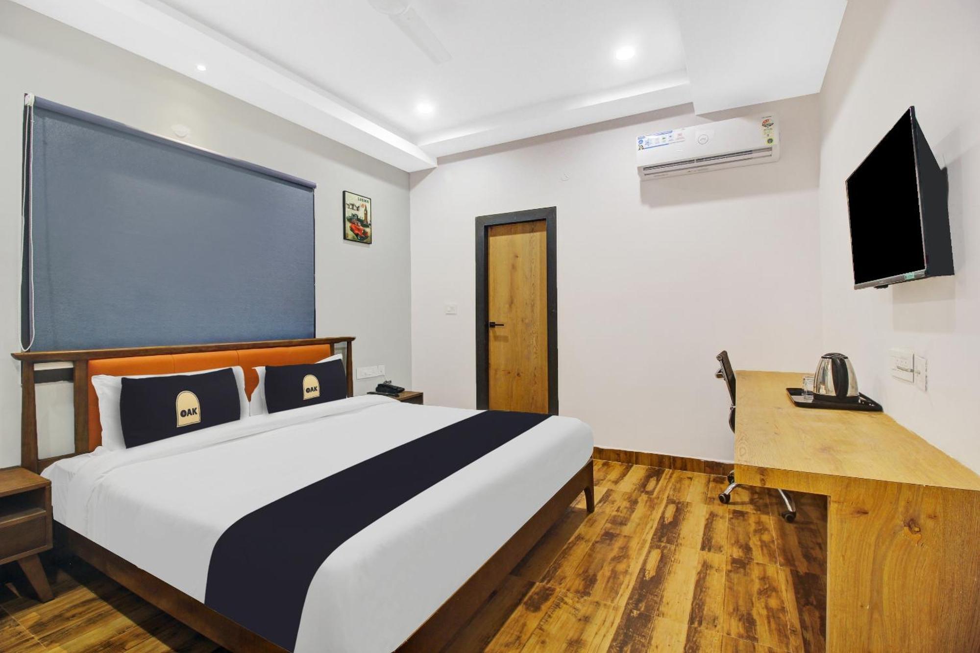 Super Townhouse Oak Hitec City Near Image Hospital Hyderabad Eksteriør bilde
