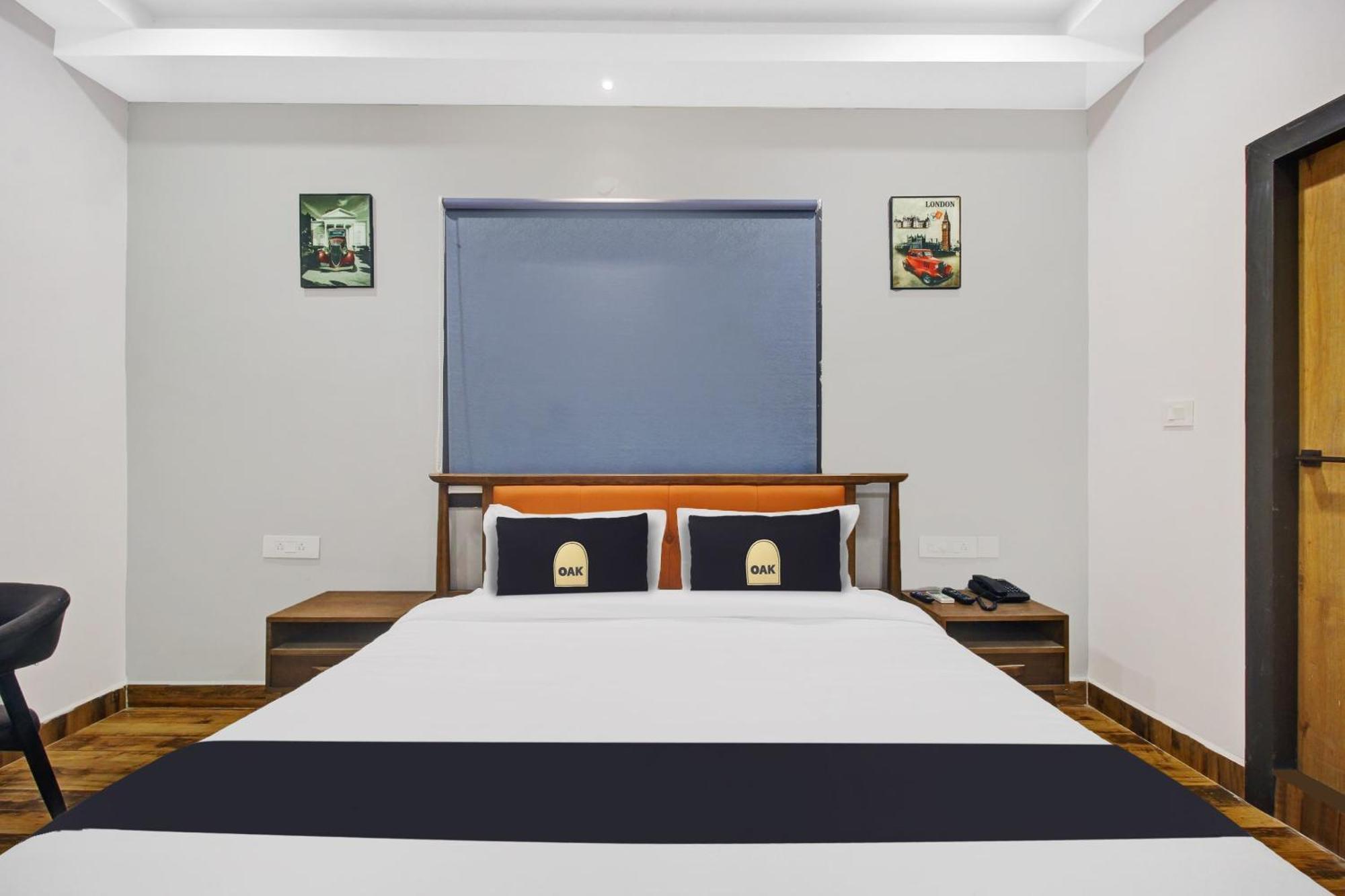 Super Townhouse Oak Hitec City Near Image Hospital Hyderabad Eksteriør bilde